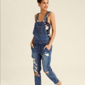 American Eagle Tomgirl Overalls Size Large